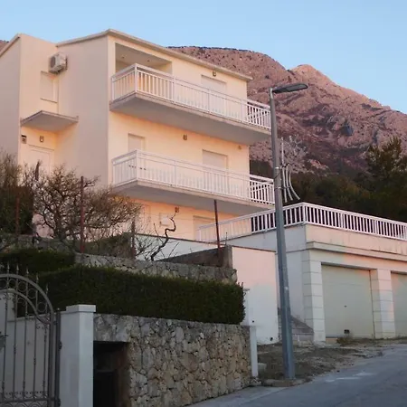 Maison Brelavista Apartman